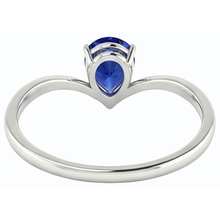 Solitaire Ceylon Sapphire Engagement Ring 1.50 Carats Gold