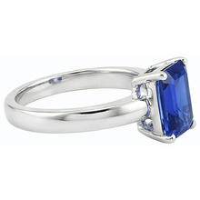 natural emerald sapphire 1.50ct ring profile view