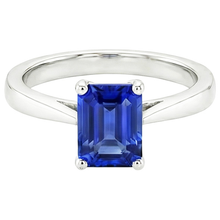natural emerald sapphire 2ct ring on white background