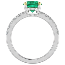 Genuine Colombian Emerald Colored Stone Ring – back view