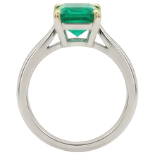 Elegant Gemstone Ring 2.50 ct – back view