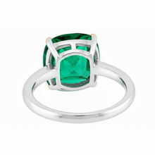 Real Colombian Emerald Precious Stone Ring – top view