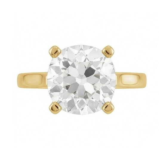 Solitaire Engagement Ring 14 Karat Yellow Gold with Diamond – front view