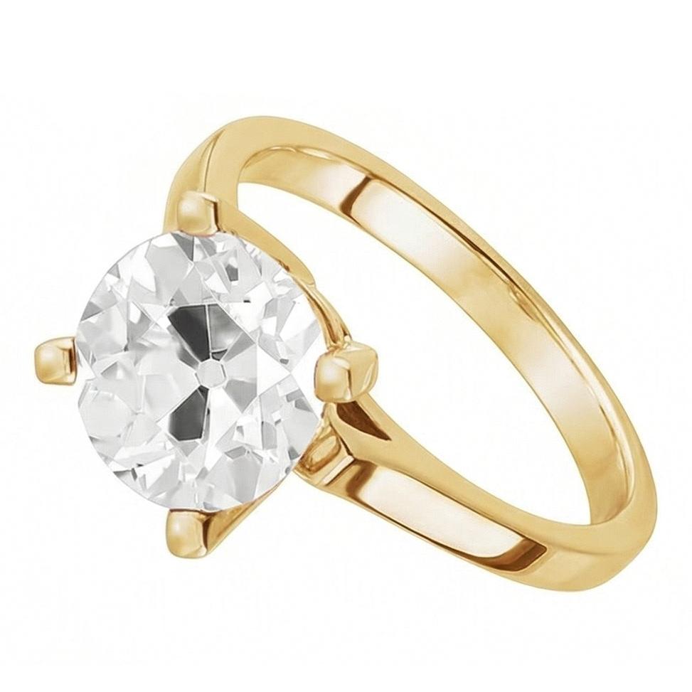 Solitaire Engagement Ring 14 Karat Yellow Gold with Diamond – side view