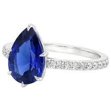 natural round sapphire 5ct ring top view