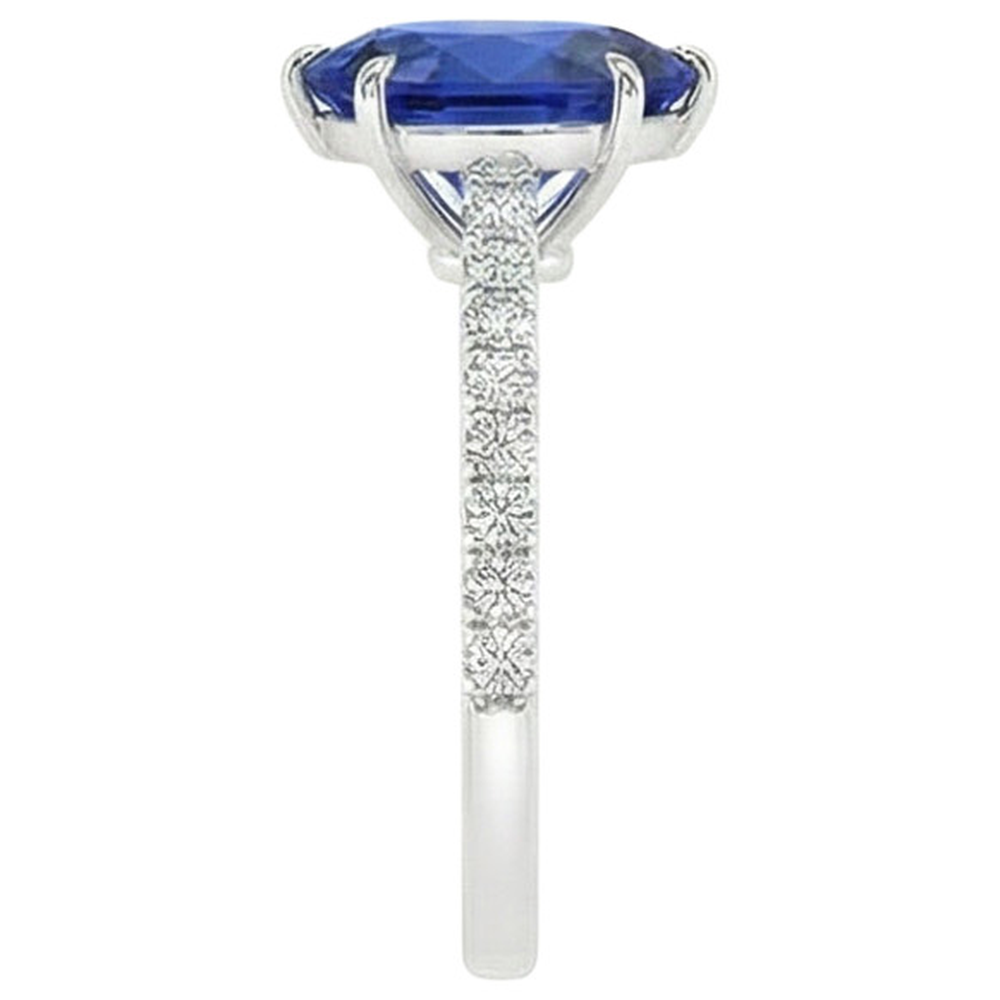 natural round sapphire 5ct ring on white background