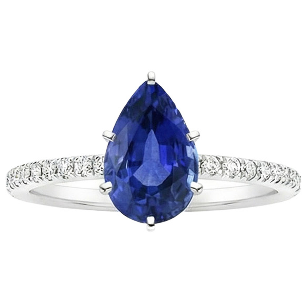 natural round sapphire 3.75ct ring on white background