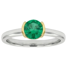 Natural Emerald Colored Stone Ring – side view
