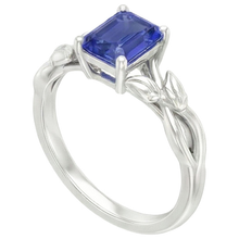 natural emerald sapphire 3.50ct ring top view