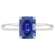 natural emerald sapphire 3ct ring on white background
