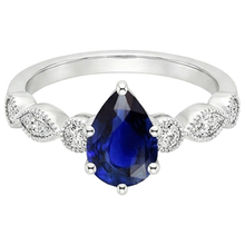 natural round sapphire 3ct ring top view