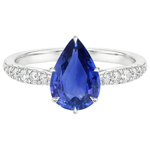 natural round sapphire 5ct ring on white background