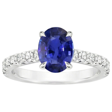 natural round sapphire 4ct ring top view