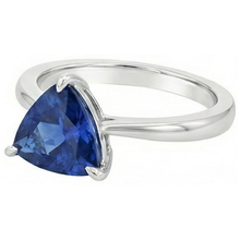Solitaire Trillion Deep Blue Sapphire 1.50 Carats Prong Set Jewellery