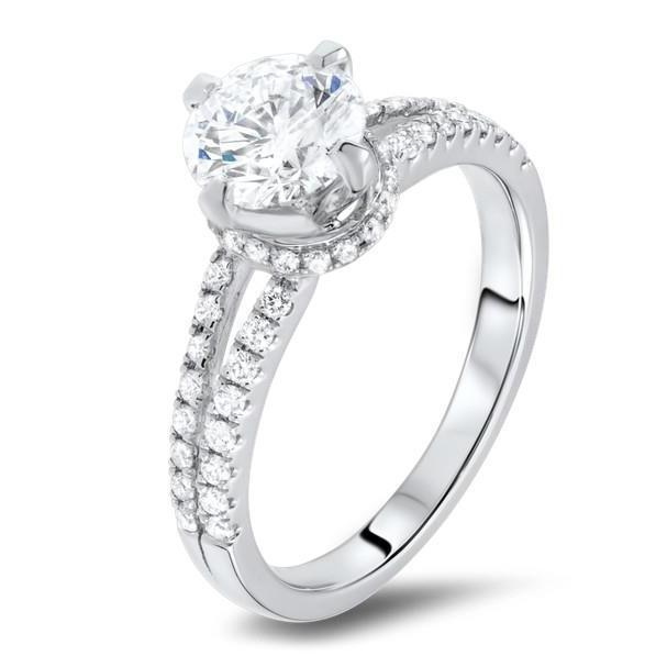 Solitaire With Accent 3.20 Carats Round Cut Natural Diamond Ring