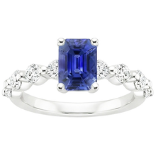 natural round sapphire 4.25ct ring top view