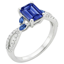 natural emerald sapphire 4ct ring top view