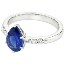 natural round sapphire 4ct ring top view