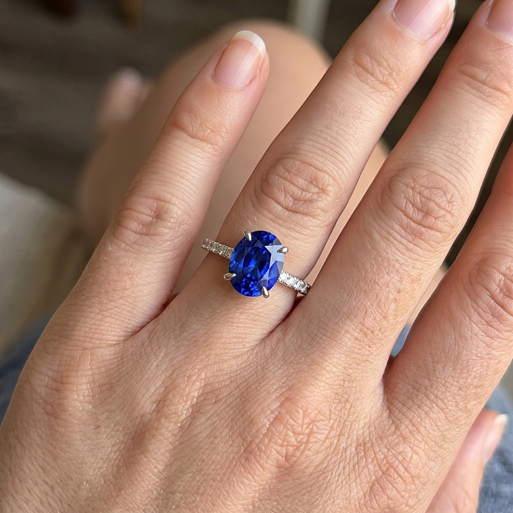 Solitaire With Natural Earth Mined DIAMOND ( NOT LAB GROWN ) Accents Engagement Ring Blue Sapphire 4 Carats