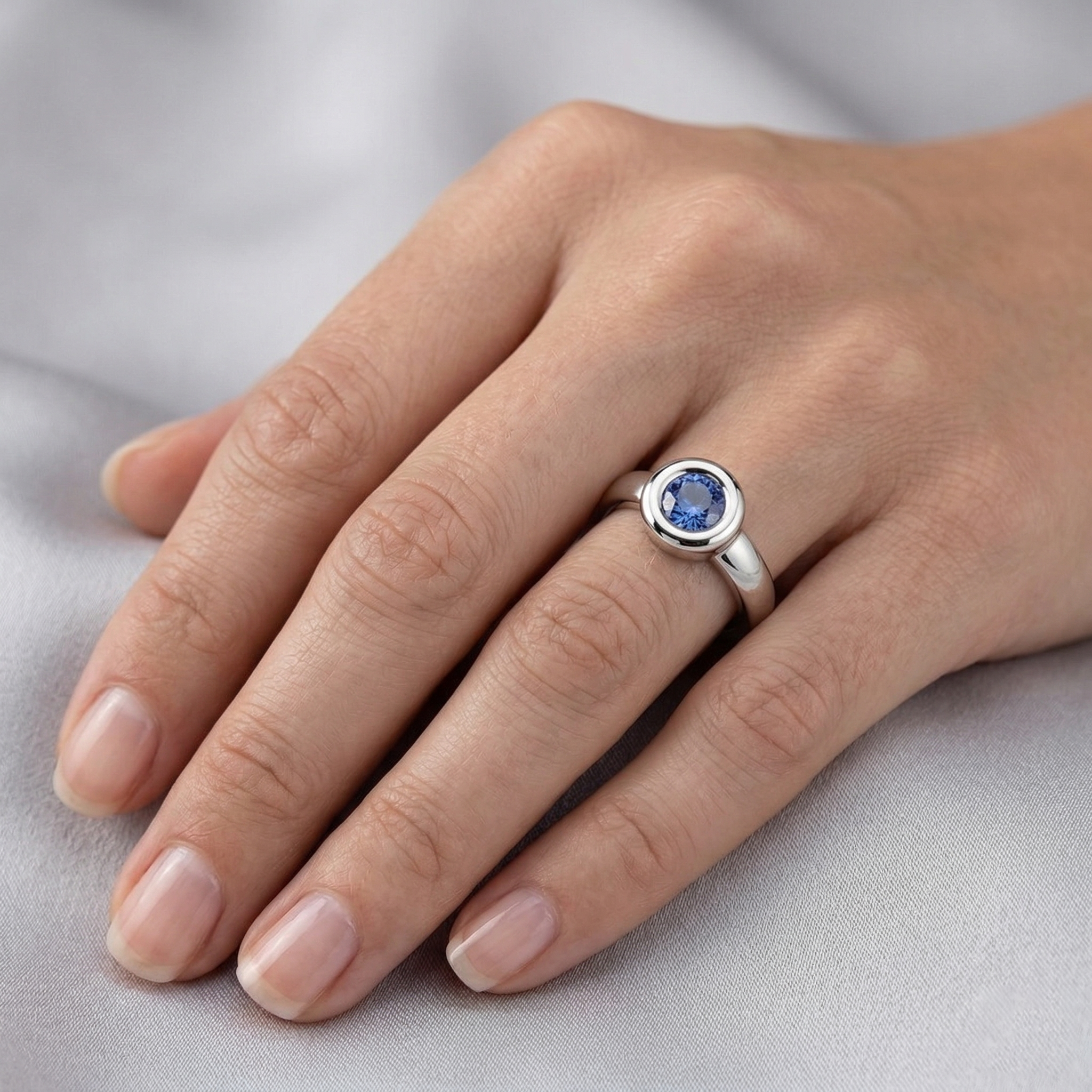 Solitaire Ceylon Sapphire Round 1 Ct. Ring Gold Jewellery