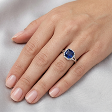 Solitaire With Accents 2.50 Ct Sri Lankan Sapphire And Natural Earth Mined DIAMOND ( NOT LAB GROWN )s Ring