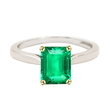 Elegant Fine Emerald Gemstone Ring 2.50 ct – main view