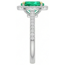 Oval Cut Fine Emerald ring in 14K Two Tone Gold – top view