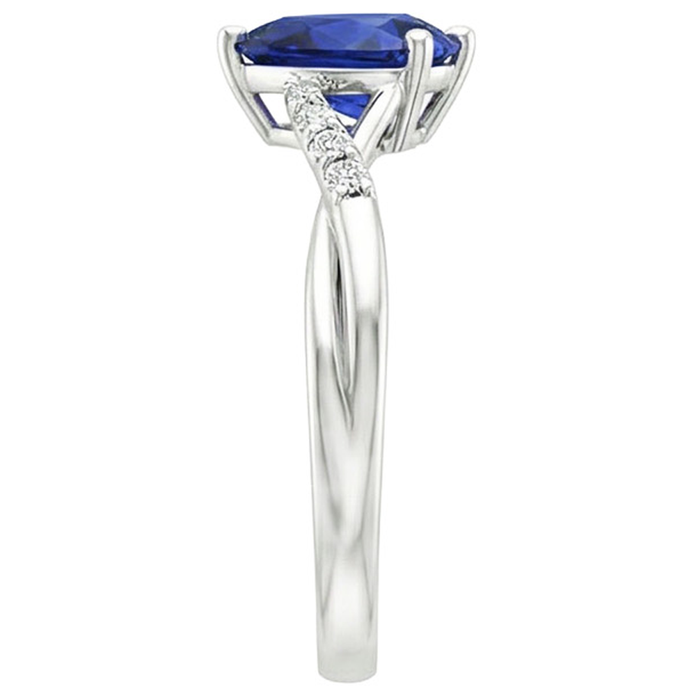 natural round sapphire 4.50ct ring on white background