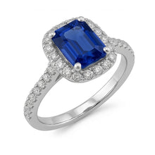 natural emerald sapphire 3.50ct ring close up detail