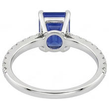 natural emerald sapphire 2ct ring profile view