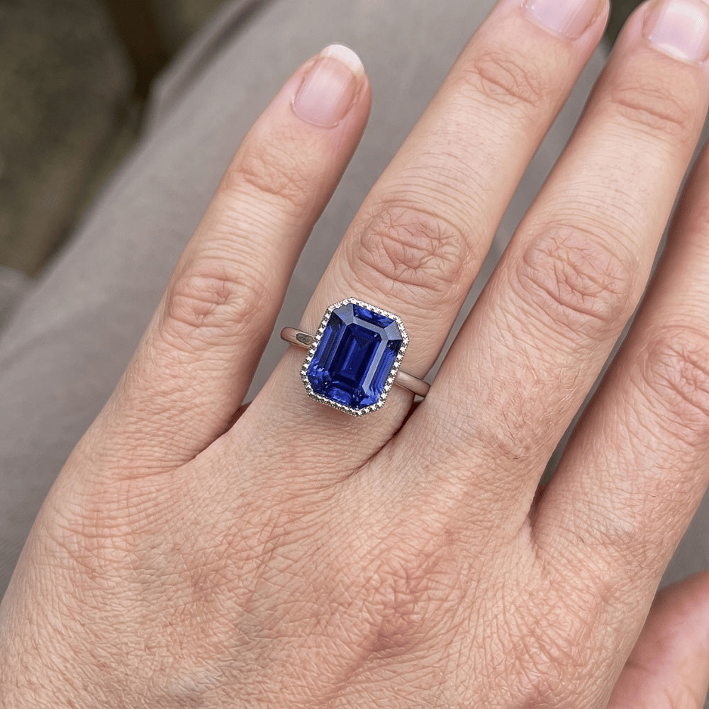 Sparkling Sapphire Radiant Cut Gold Ring
