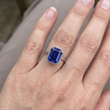 Sparkling Sapphire Radiant Cut Gold Ring