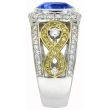 natural round sapphire 3.26ct ring top view