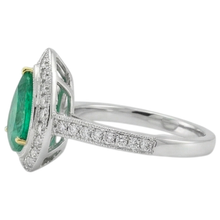 Handcrafted Gemstone Ring 2 ct – back view