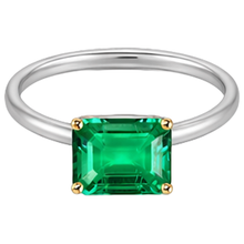 Earth-Mined Colombian Emerald Gemstone Ring 2 ct 14 Karat Two Tone Gold – side view