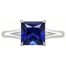 natural round sapphire 5.25ct ring on white background