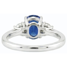 natural round sapphire 2.50ct ring side angle