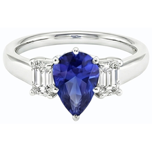 natural pear sapphire 2ct ring top view