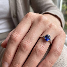 Three Stones Ring Oval Sri Lankan Sapphire 2.75 Carats Split Shank