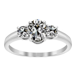 Sophisticated 3-Stone Ring – Fine Diamond 3 ct from HarryChadEnt