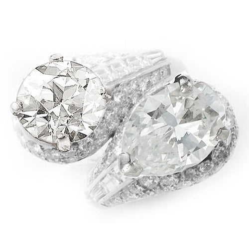 Toi Et Moi Designer Engagement Ring Pear & Round Diamonds