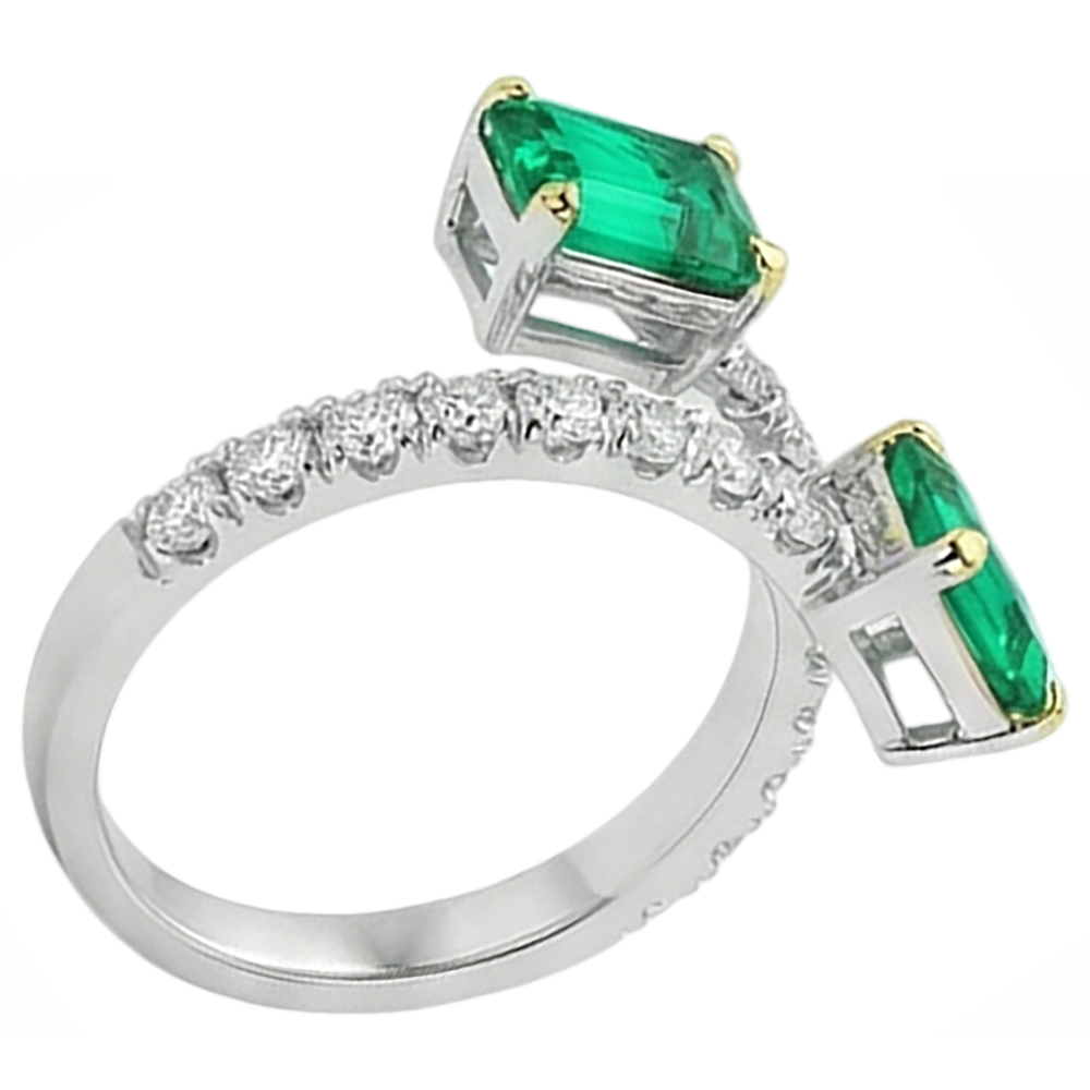 Real Fine Emerald Gemstone Ring 2 ct 14 Karat Two Tone Gold – angle view