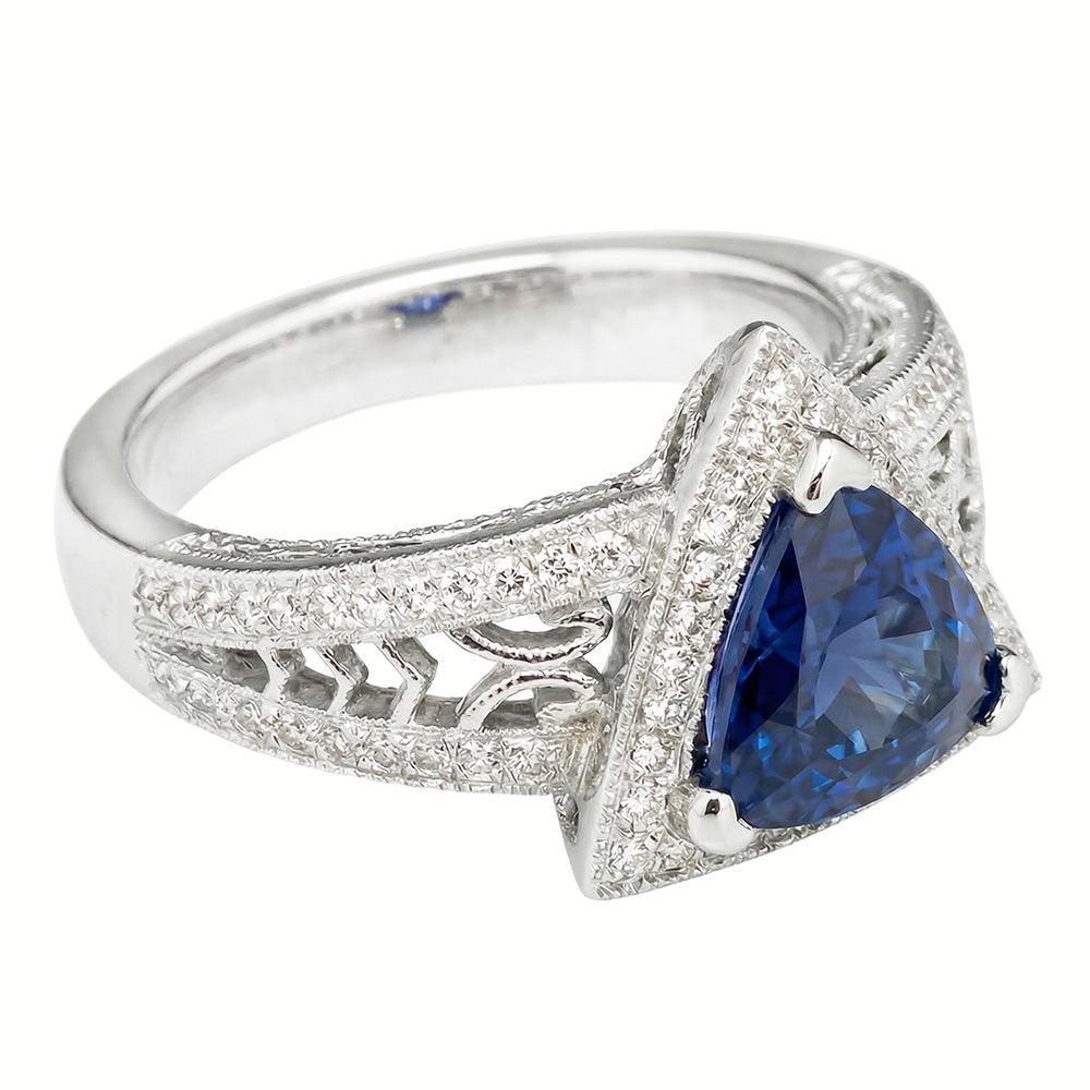 Trillion Gemstone Ring Antique Style Ceylon Sapphire 1.50 Carats Gold