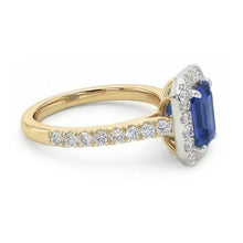 natural emerald sapphire 3ct ring top view