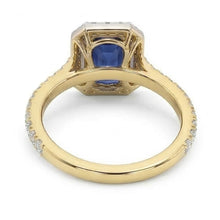 natural emerald sapphire 3ct ring on white background