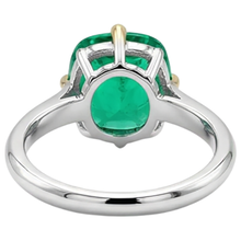 Handcrafted Fine Emerald Precious Stone Ring 2 ct – detail view