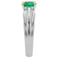 Round Brilliant Colombian Emerald ring in 14 Karat Two Tone Gold – top view