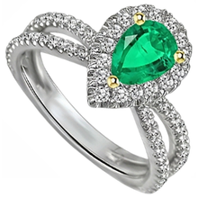 Natural Emerald Gemstone Ring – profile view