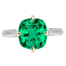 Precious Stone Ring 14 Karat Two Tone Gold with Fine Emerald – main view