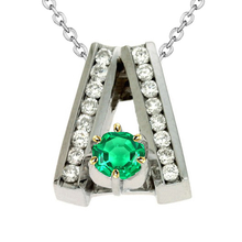 Earth-Mined Colombian Emerald Precious Stone Pendant – main view